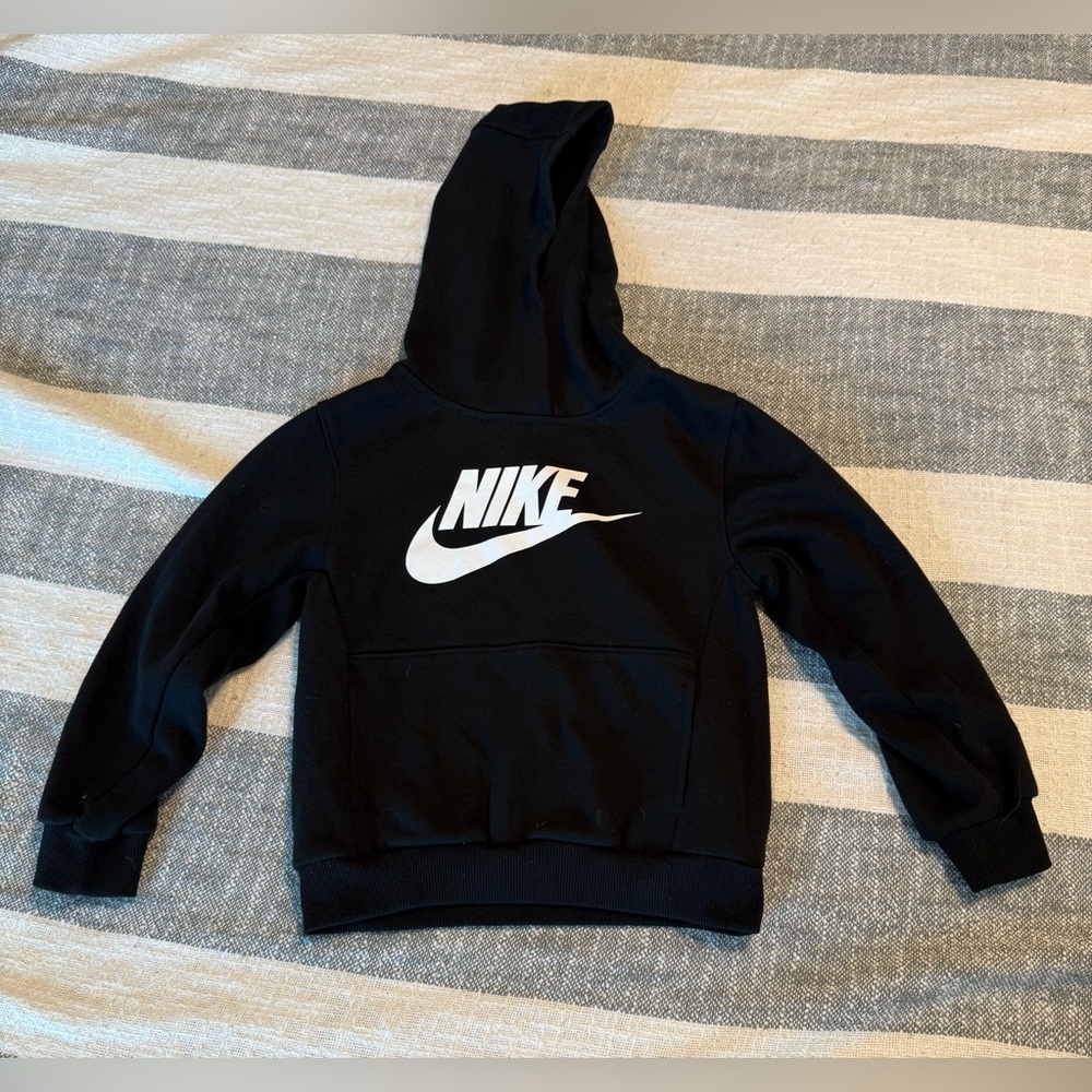 Boys Nike Black Pullover Hoodie Jacket Sz 6 Front Kangaroo Pocket Unisex